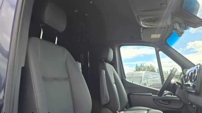 2026 Mercedes-Benz Sprinter 2500 Standard Roof I4 Diesel HO 144 AWD
