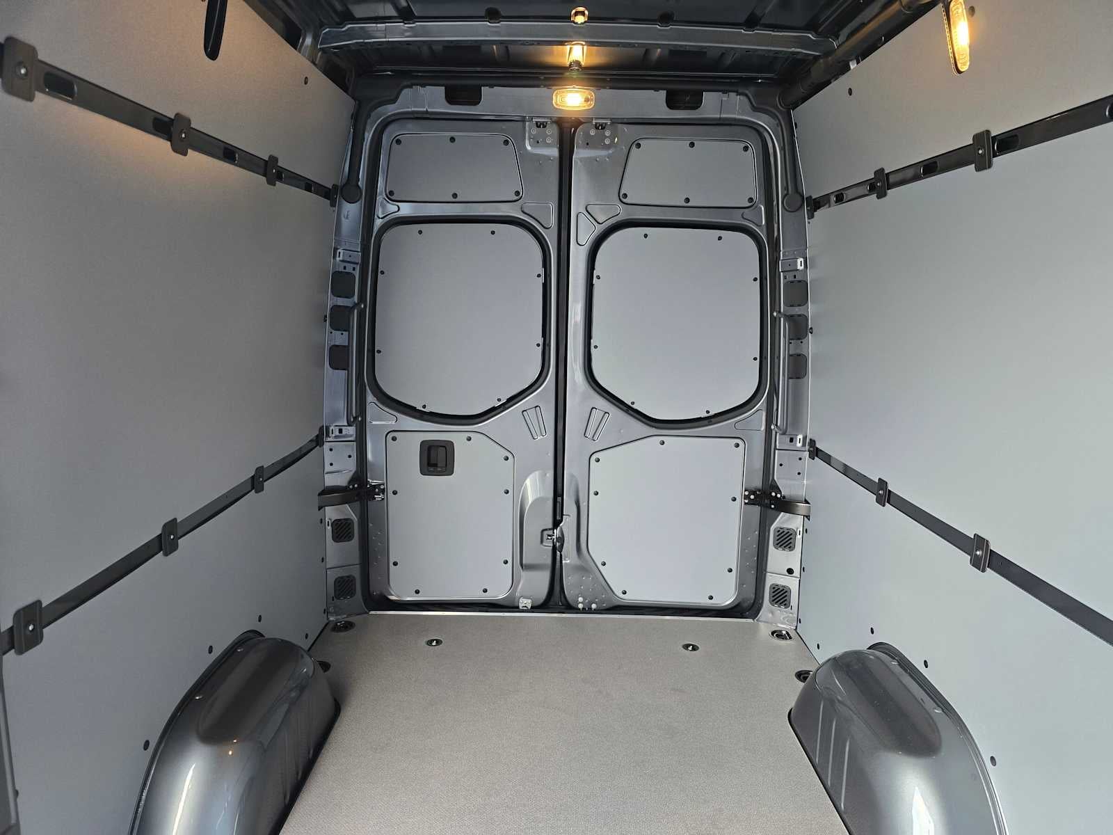 2025 Mercedes-Benz Sprinter Cargo Van 2500 Standard Roof I4 Diesel HO 144" AWD