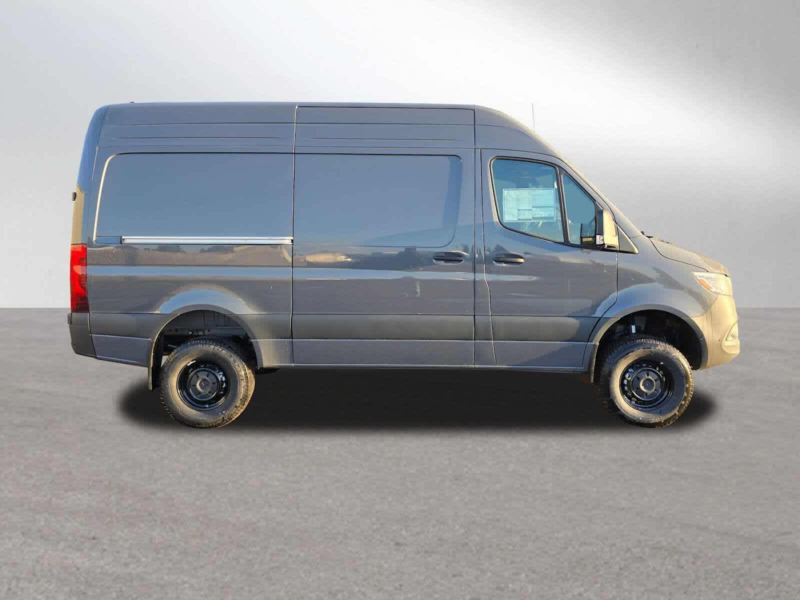 2026 Mercedes-Benz Sprinter 2500 Standard Roof I4 Diesel HO 144" AWD