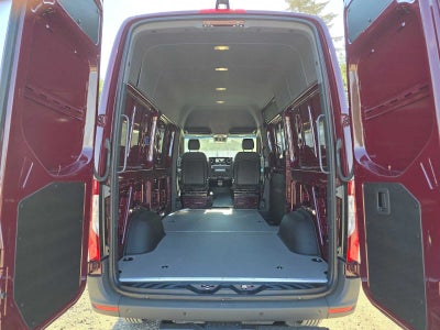 2026 Mercedes-Benz Sprinter 2500 Standard Roof I4 Diesel HO 144 AWD