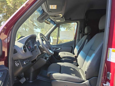 2026 Mercedes-Benz Sprinter 2500 Standard Roof I4 Diesel HO 144 AWD