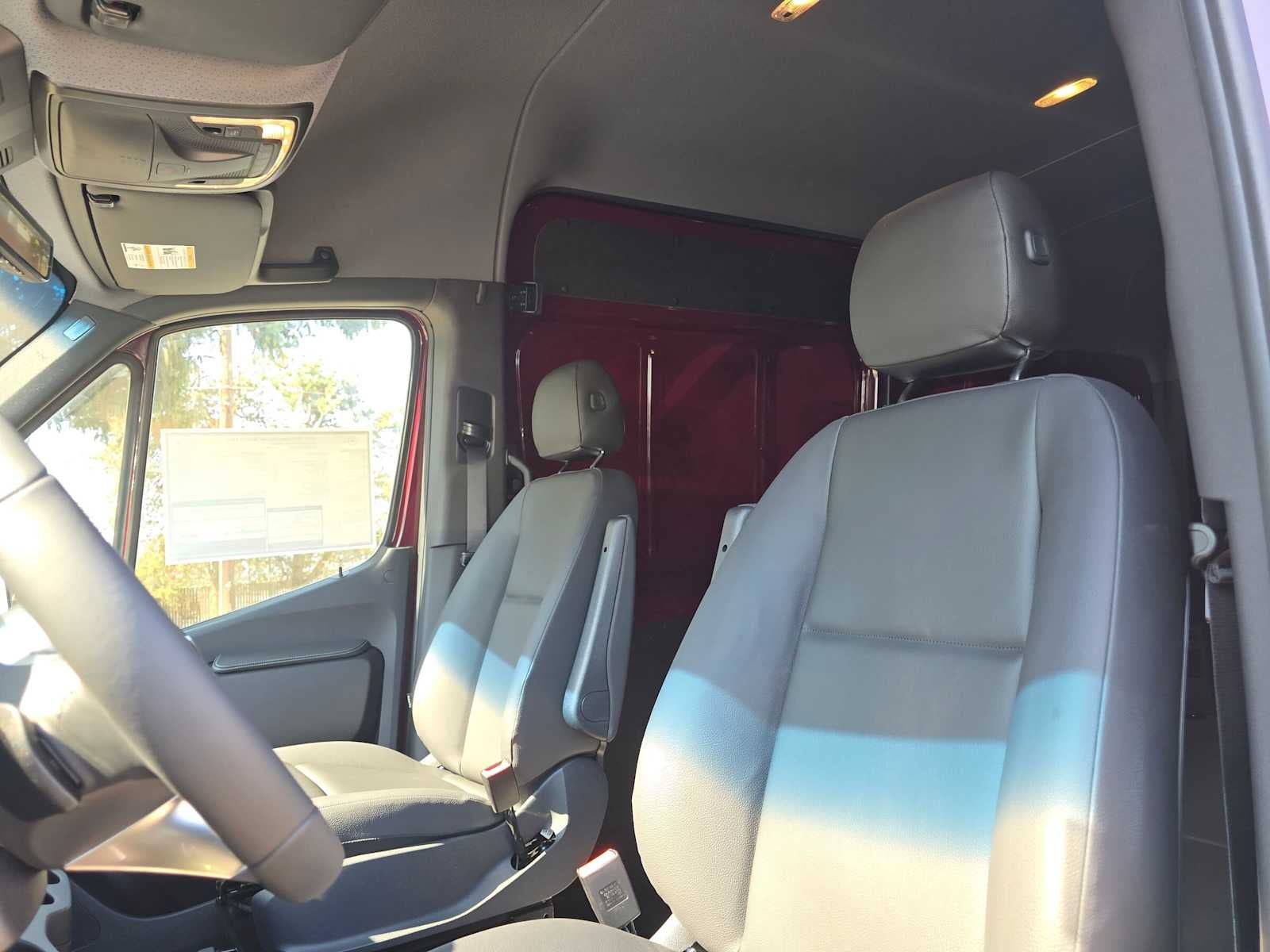 2026 Mercedes-Benz Sprinter 2500 Standard Roof I4 Diesel HO 144 AWD