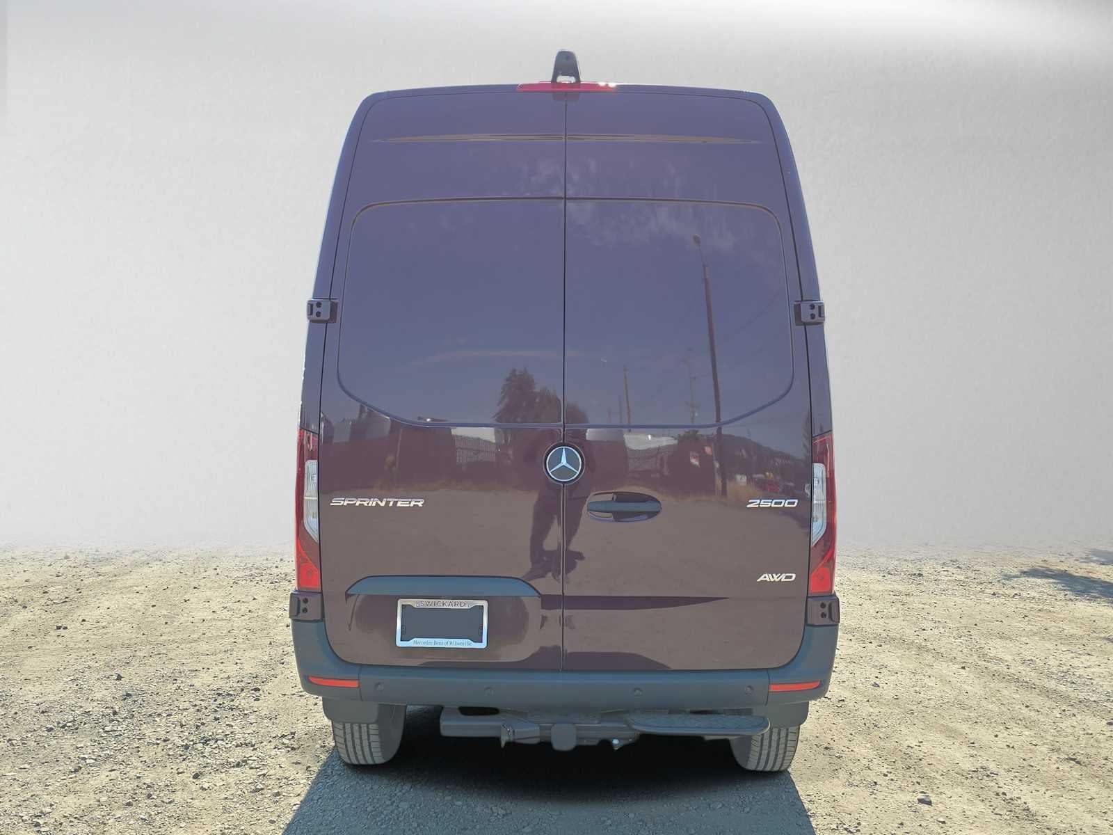 2026 Mercedes-Benz Sprinter 2500 Standard Roof I4 Diesel HO 144 AWD