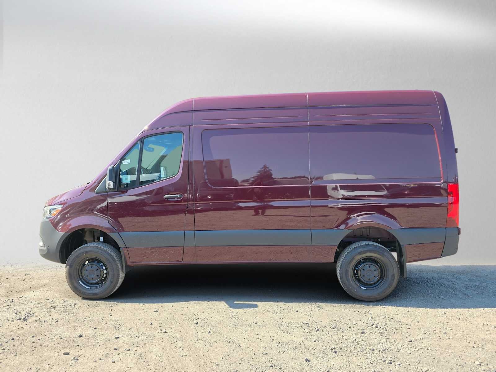 2026 Mercedes-Benz Sprinter 2500 Standard Roof I4 Diesel HO 144 AWD