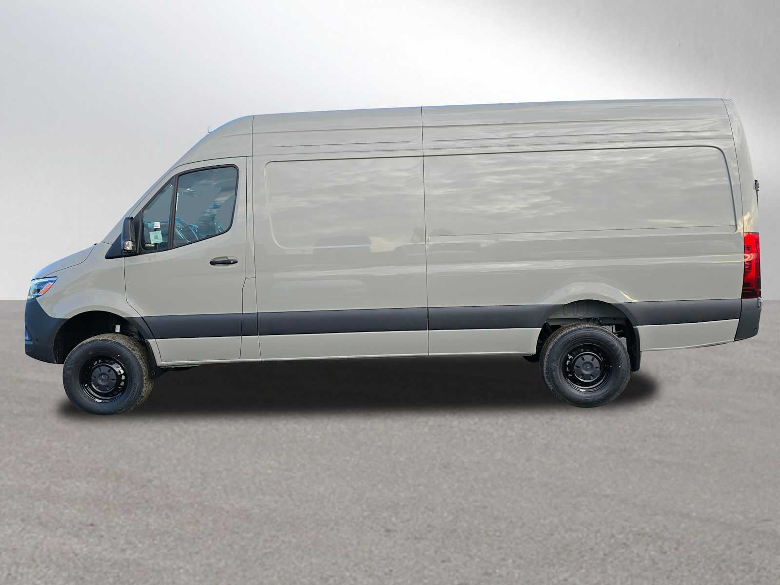 2026 Mercedes-Benz Sprinter 2500 Standard Roof I4 Diesel HO 144" AWD