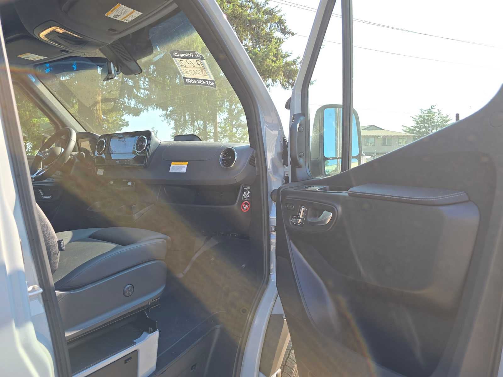2026 Mercedes-Benz Sprinter 2500 Standard Roof I4 Diesel HO 144 AWD