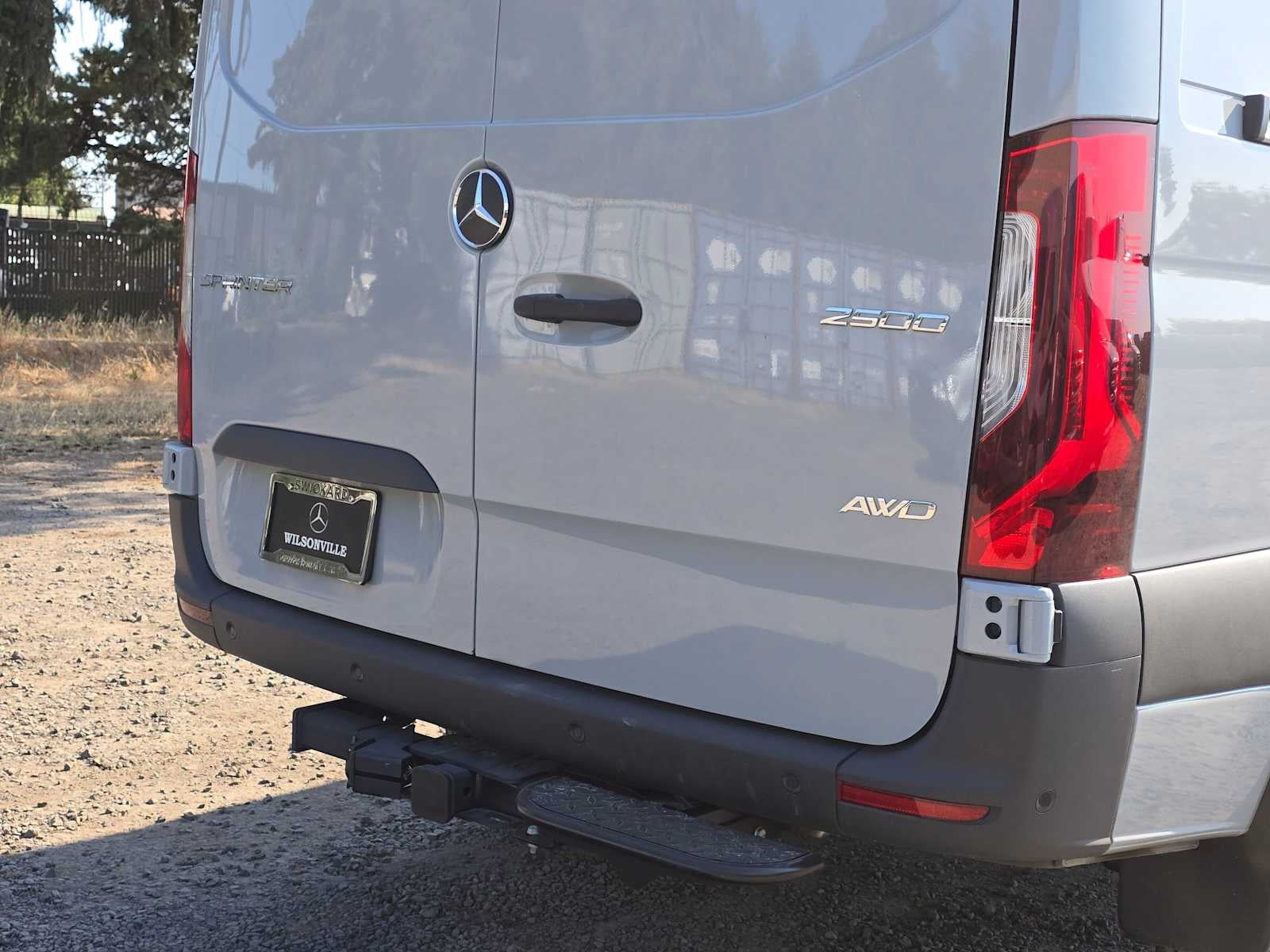 2026 Mercedes-Benz Sprinter 2500 Standard Roof I4 Diesel HO 144 AWD