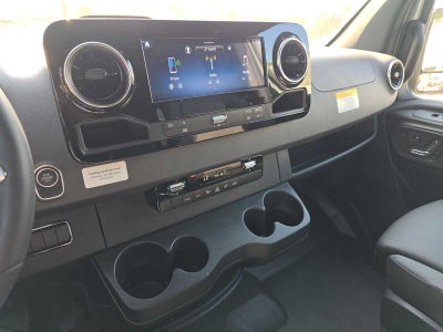 2026 Mercedes-Benz Sprinter 2500 Standard Roof I4 Diesel HO 144 AWD