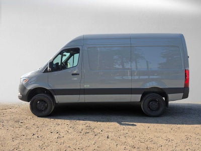 2026 Mercedes-Benz Sprinter 2500 Standard Roof I4 Diesel HO 144 AWD