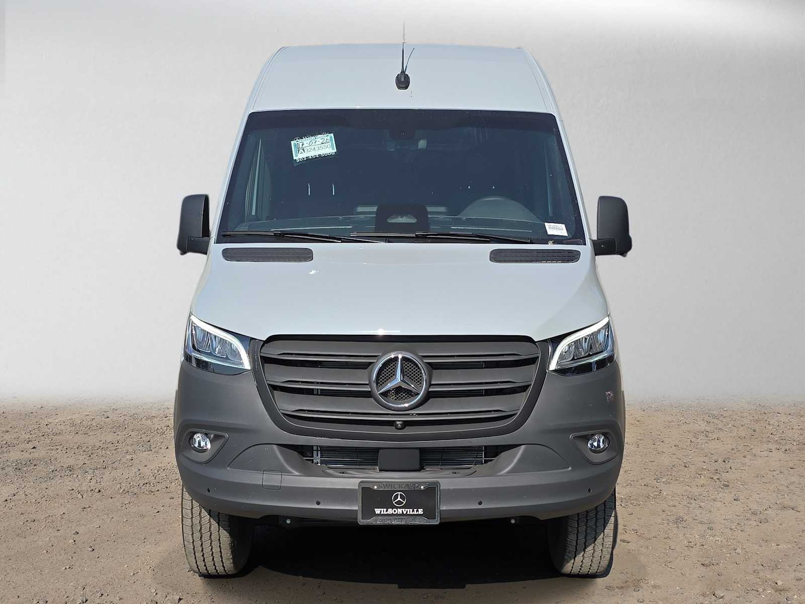 2026 Mercedes-Benz Sprinter 2500 Standard Roof I4 Diesel HO 144 AWD