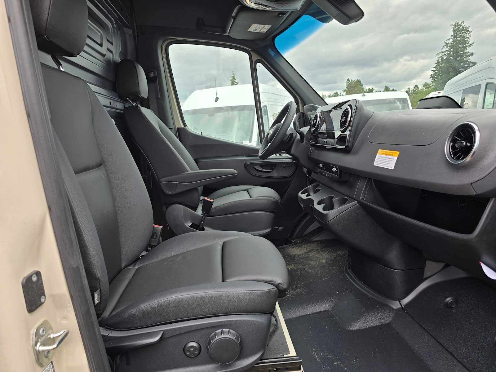 2025 Mercedes-Benz Sprinter Cargo Van 2500 Standard Roof I4 Diesel HO 144 AWD