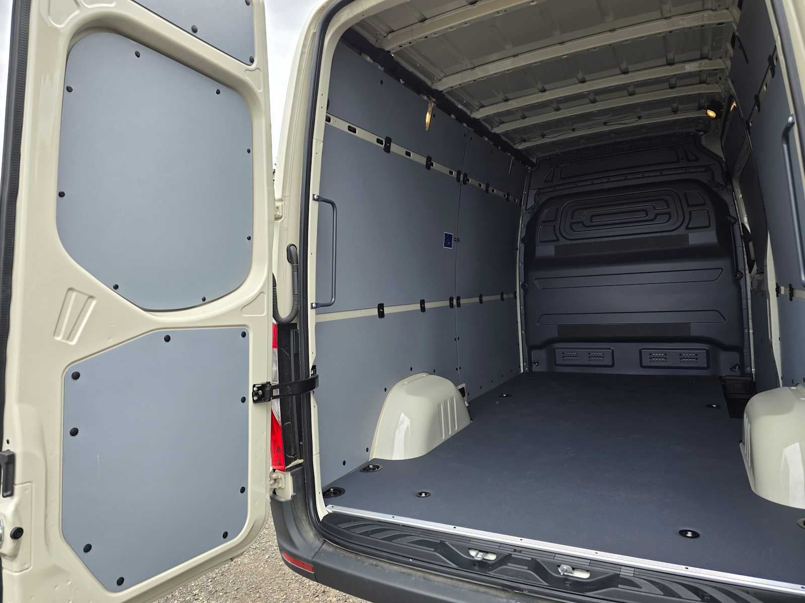 2025 Mercedes-Benz Sprinter Cargo Van 2500 Standard Roof I4 Diesel HO 144 AWD