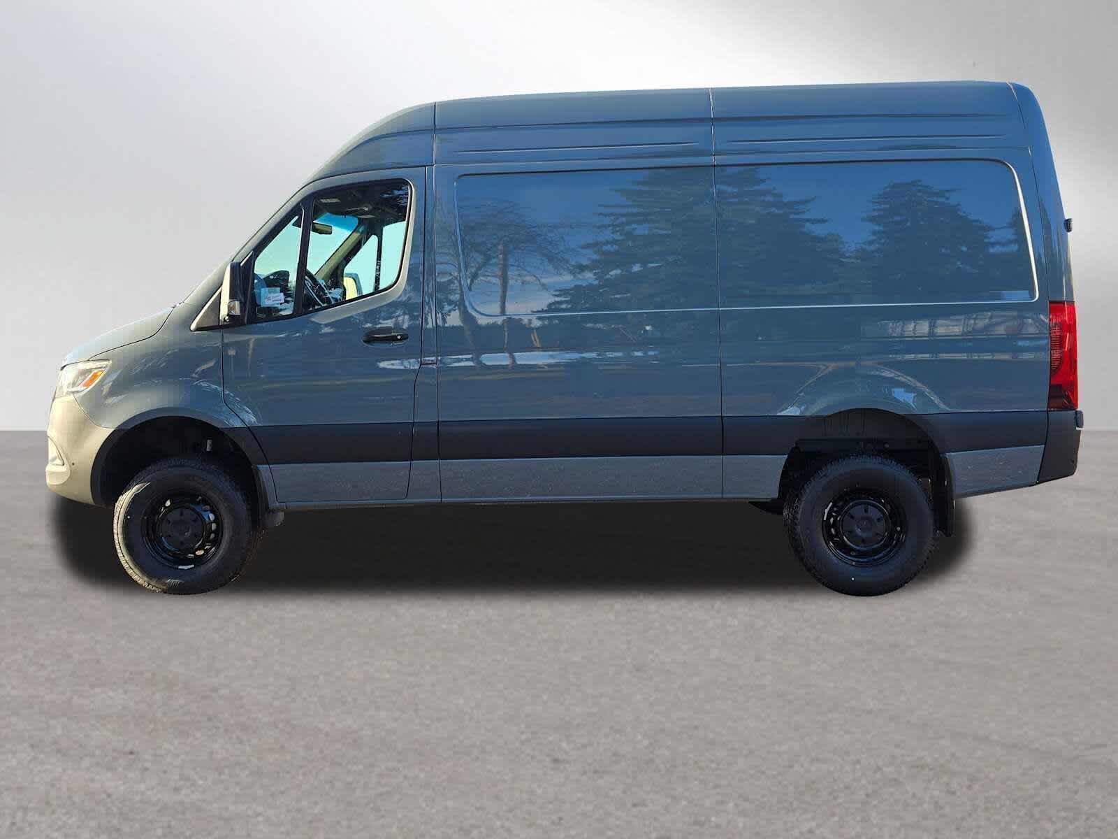2026 Mercedes-Benz Sprinter 2500 Standard Roof I4 Diesel HO 144" AWD
