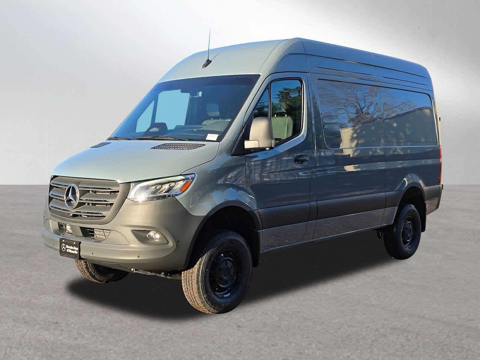 2026 Mercedes-Benz Sprinter 2500 Standard Roof I4 Diesel HO 144" AWD