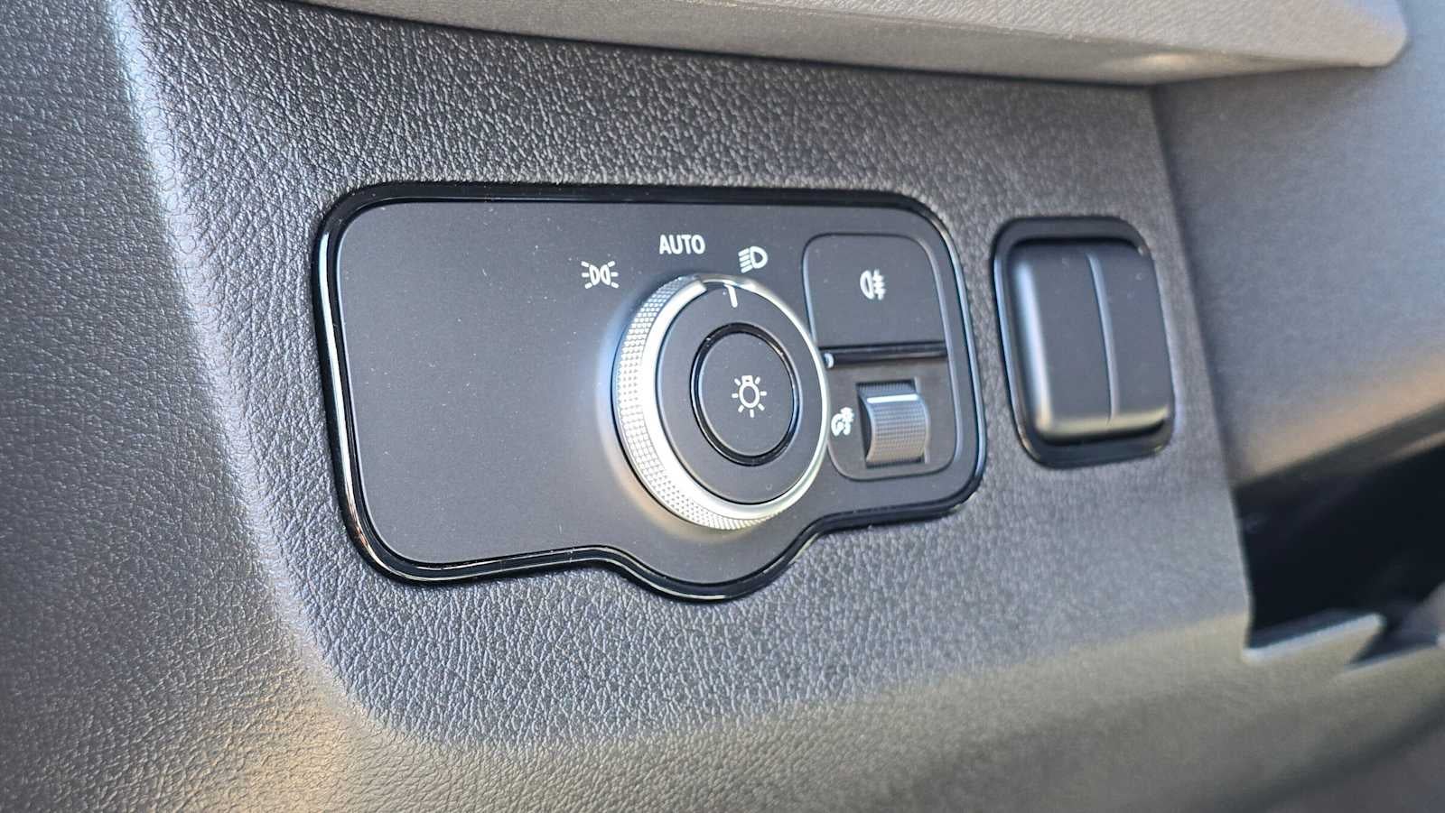 2026 Mercedes-Benz Sprinter 2500 Standard Roof I4 Diesel HO 144 AWD