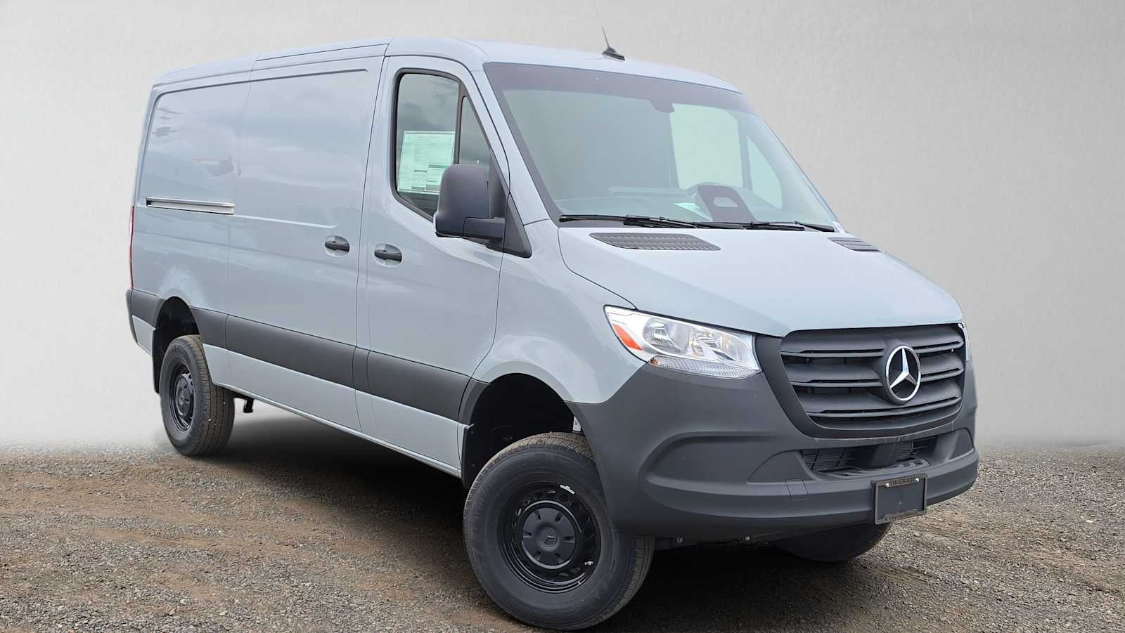 2025 Mercedes-Benz Sprinter Cargo Van 2500 Standard Roof I4 Diesel HO 144 AWD
