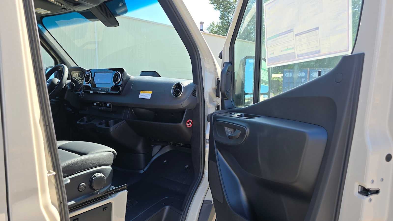 2025 Mercedes-Benz Sprinter Cargo Van 2500 Standard Roof I4 Diesel HO 144 AWD