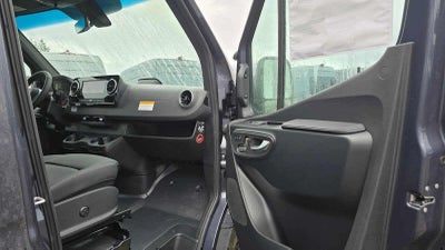 2026 Mercedes-Benz Sprinter 2500 Standard Roof I4 Diesel HO 144 AWD
