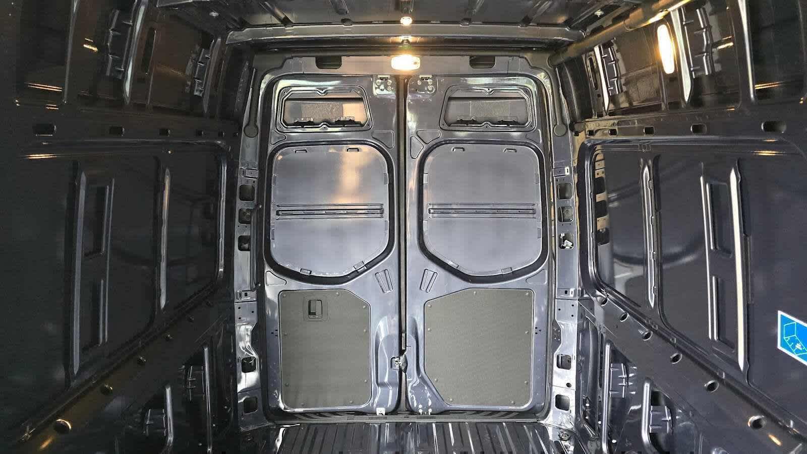 2026 Mercedes-Benz Sprinter 2500 Standard Roof I4 Diesel HO 144 AWD