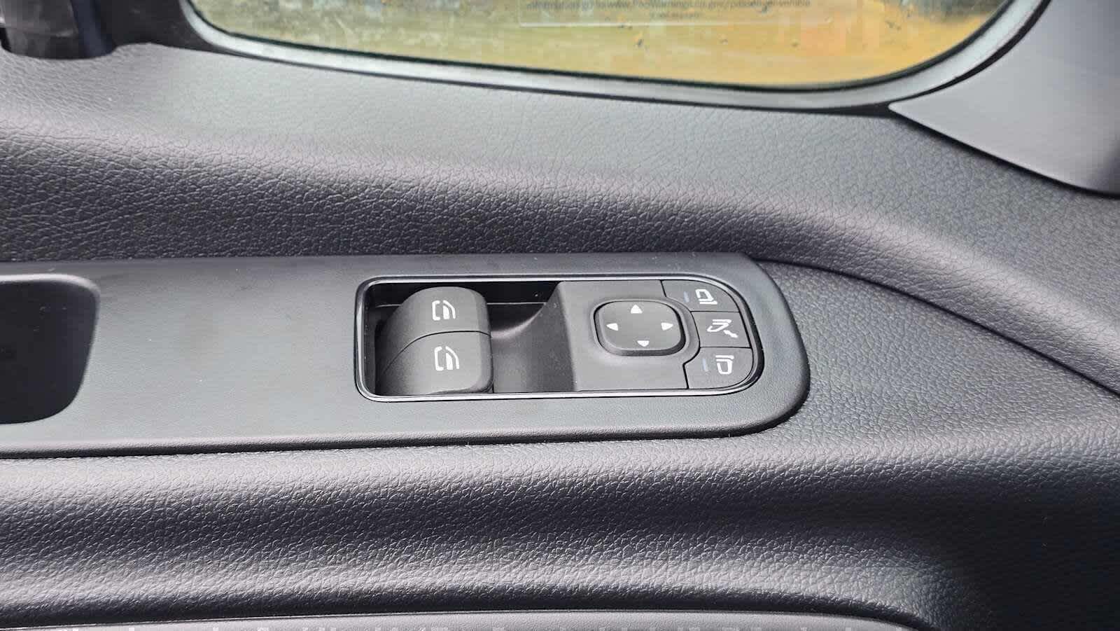 2026 Mercedes-Benz Sprinter 2500 Standard Roof I4 Diesel HO 144 AWD