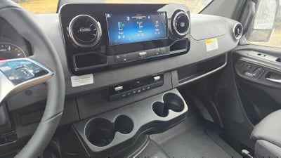 2026 Mercedes-Benz Sprinter 2500 Standard Roof I4 Diesel HO 144 AWD