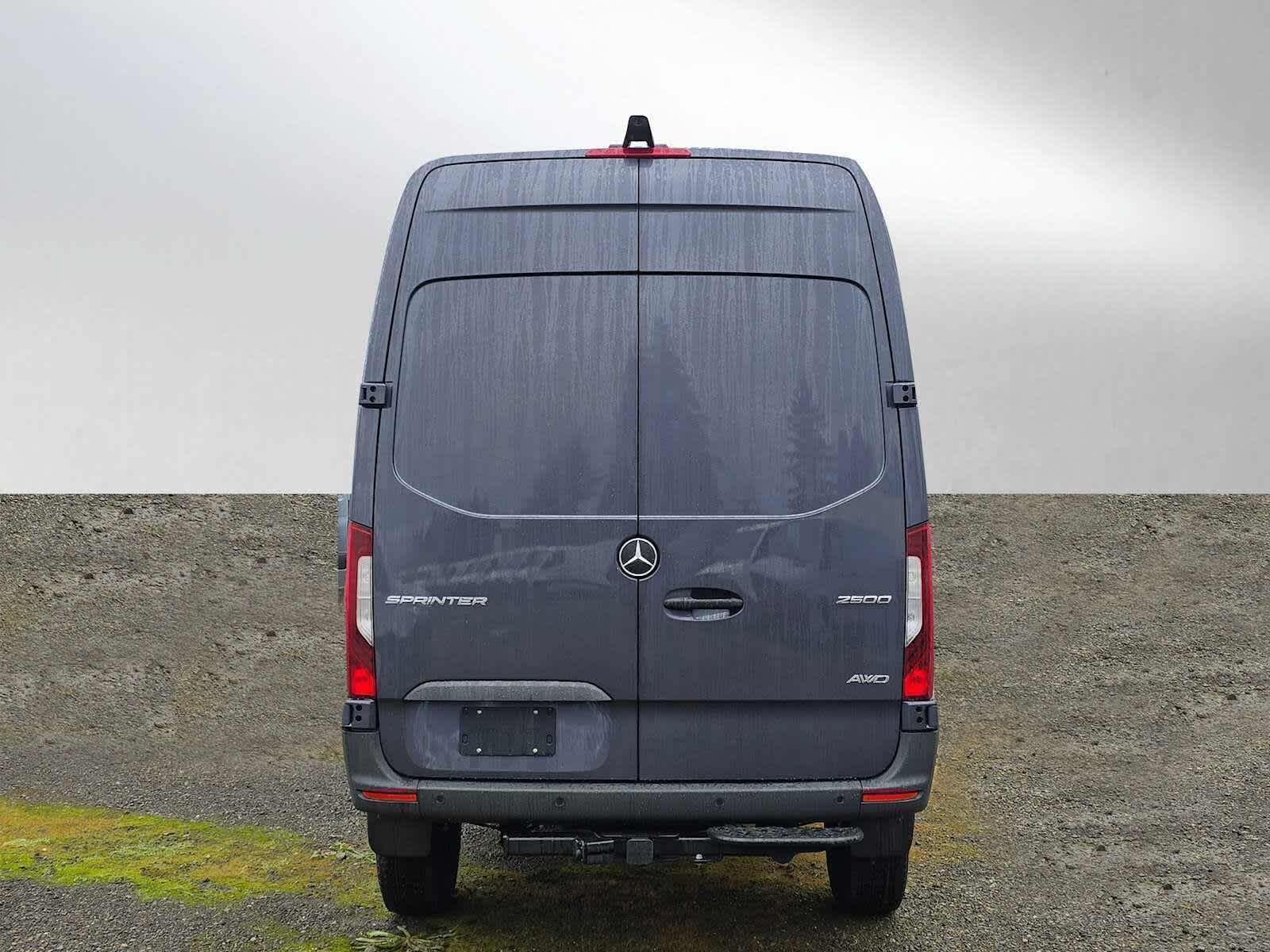 2026 Mercedes-Benz Sprinter 2500 Standard Roof I4 Diesel HO 144 AWD