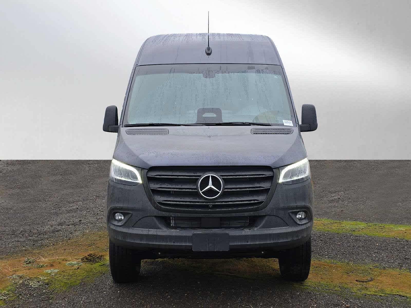 2026 Mercedes-Benz Sprinter 2500 Standard Roof I4 Diesel HO 144 AWD