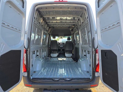 2026 Mercedes-Benz Sprinter 2500 Standard Roof I4 Diesel HO 144 AWD
