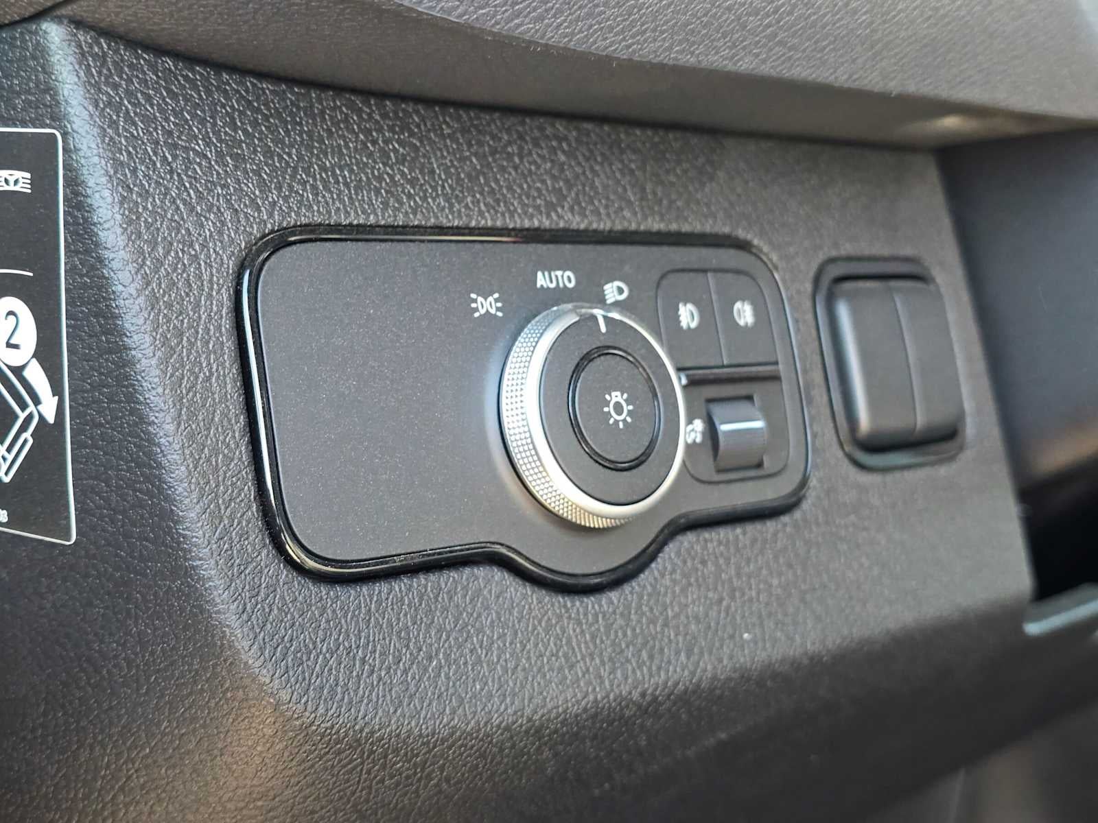 2026 Mercedes-Benz Sprinter 2500 Standard Roof I4 Diesel HO 144 AWD