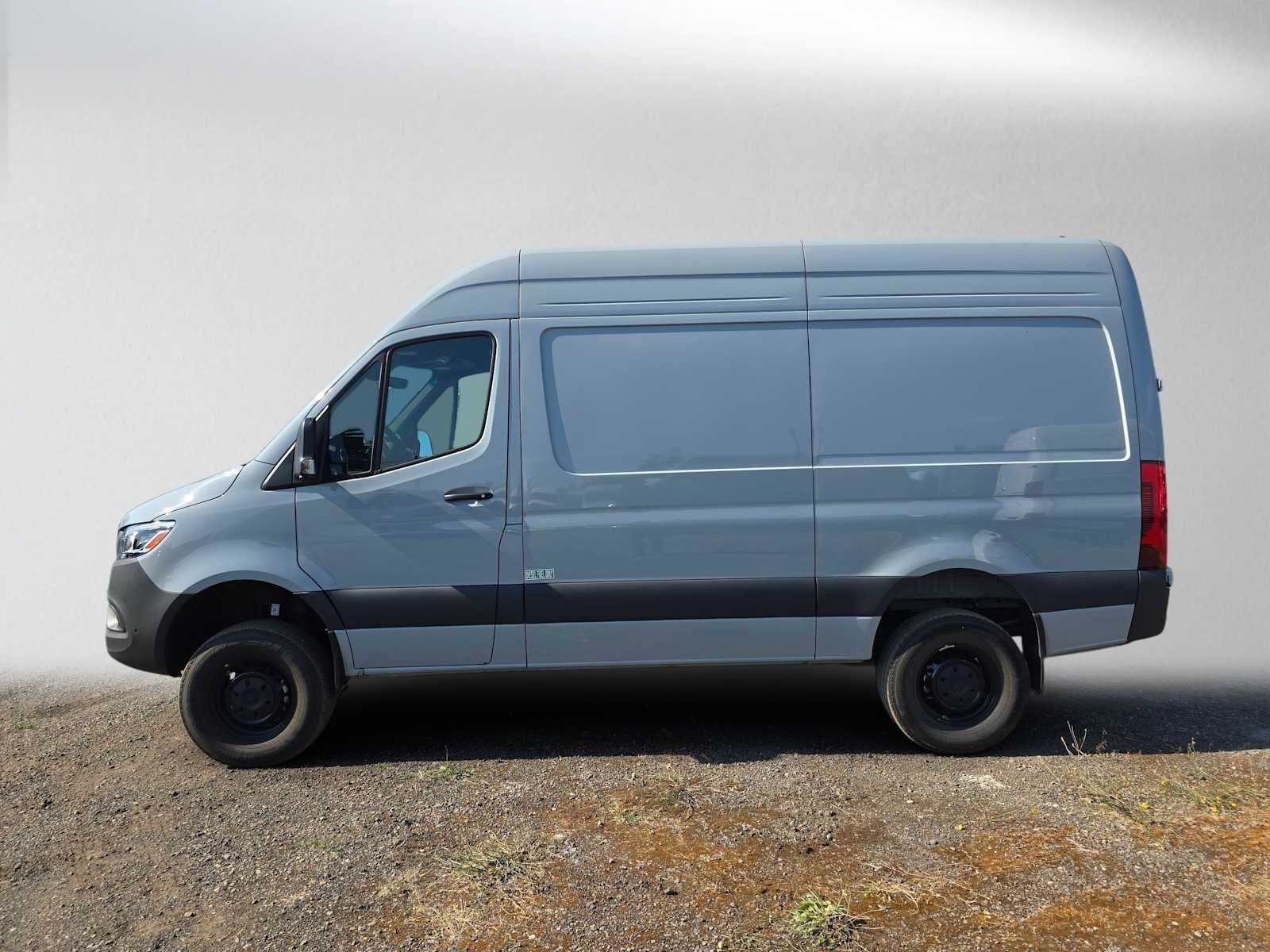 2026 Mercedes-Benz Sprinter 2500 Standard Roof I4 Diesel HO 144 AWD