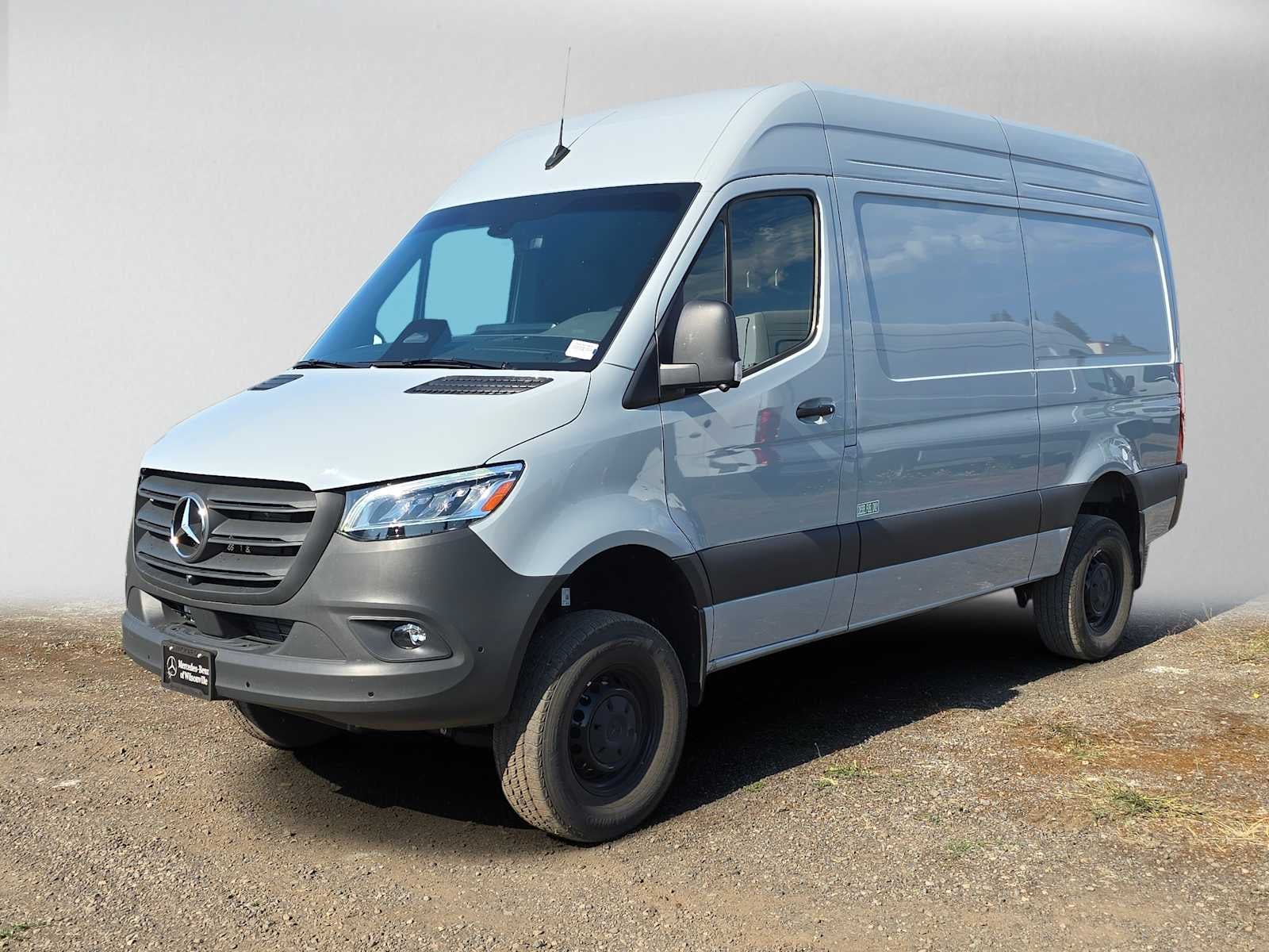 2026 Mercedes-Benz Sprinter 2500 Standard Roof I4 Diesel HO 144 AWD