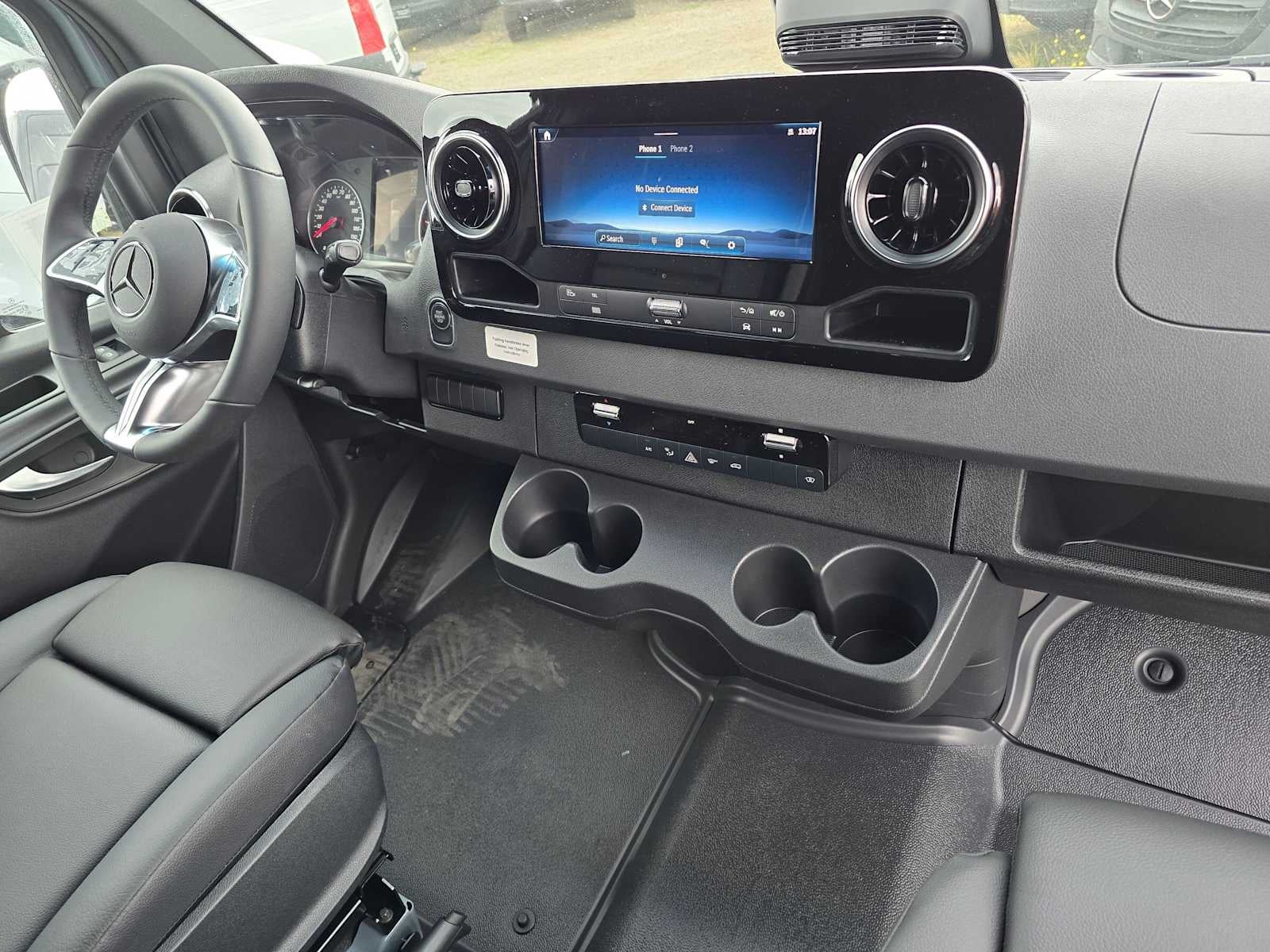 2026 Mercedes-Benz Sprinter 2500 Standard Roof I4 Diesel HO 144 AWD