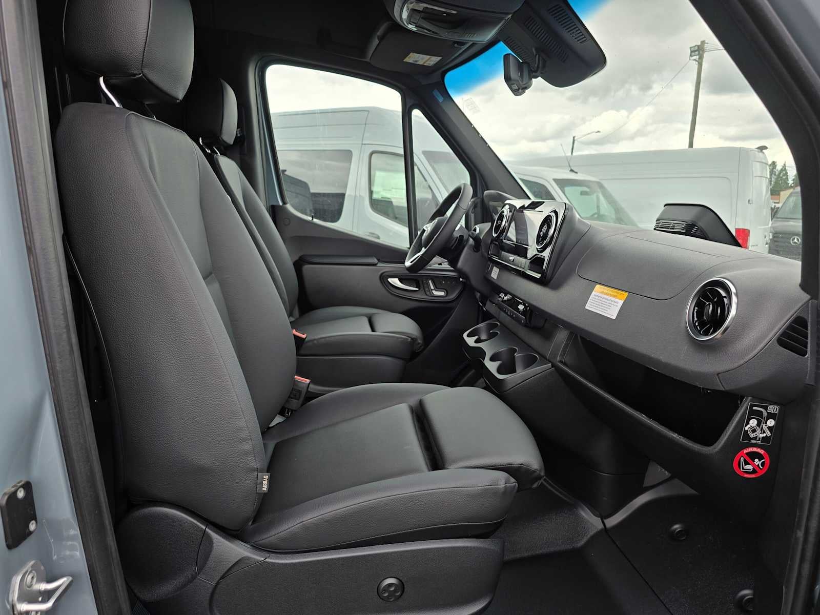 2026 Mercedes-Benz Sprinter 2500 Standard Roof I4 Diesel HO 144 AWD