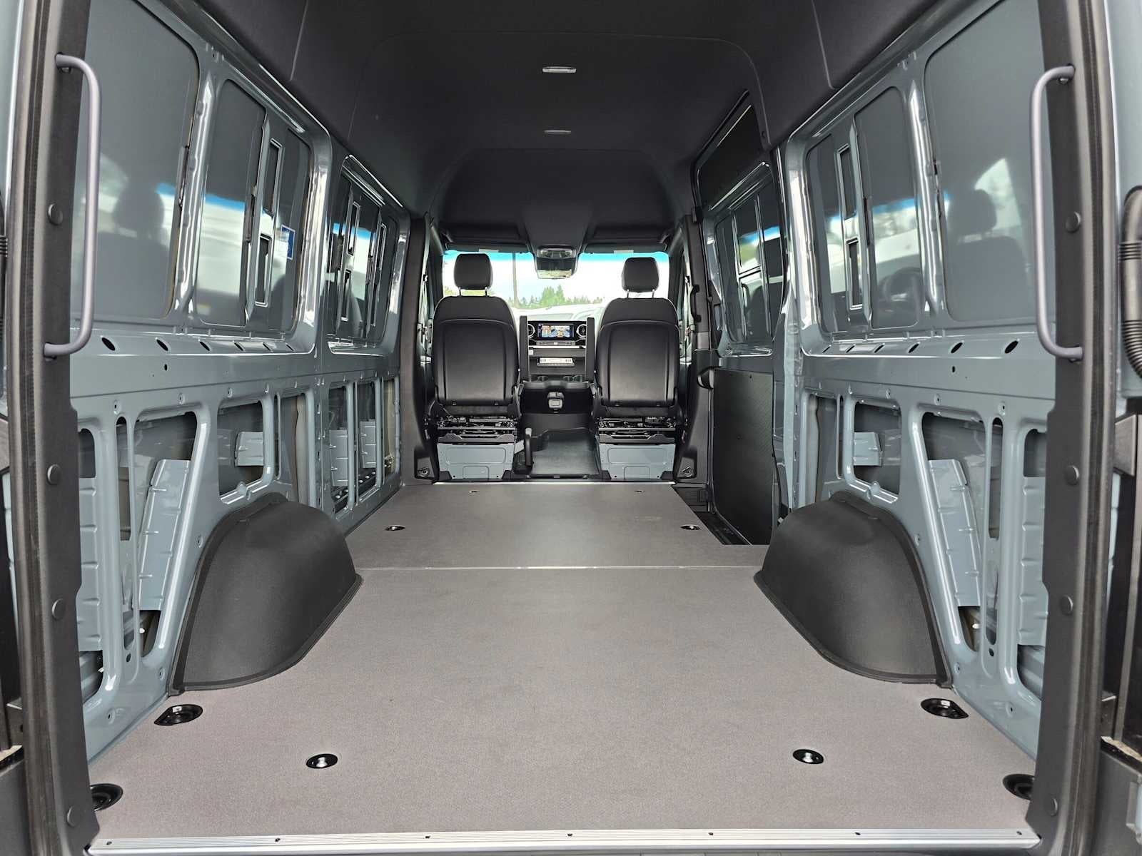 2026 Mercedes-Benz Sprinter 2500 Standard Roof I4 Diesel HO 144 AWD