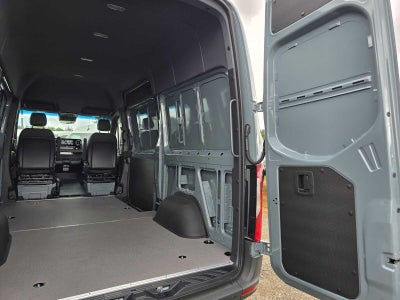 2026 Mercedes-Benz Sprinter 2500 Standard Roof I4 Diesel HO 144 AWD