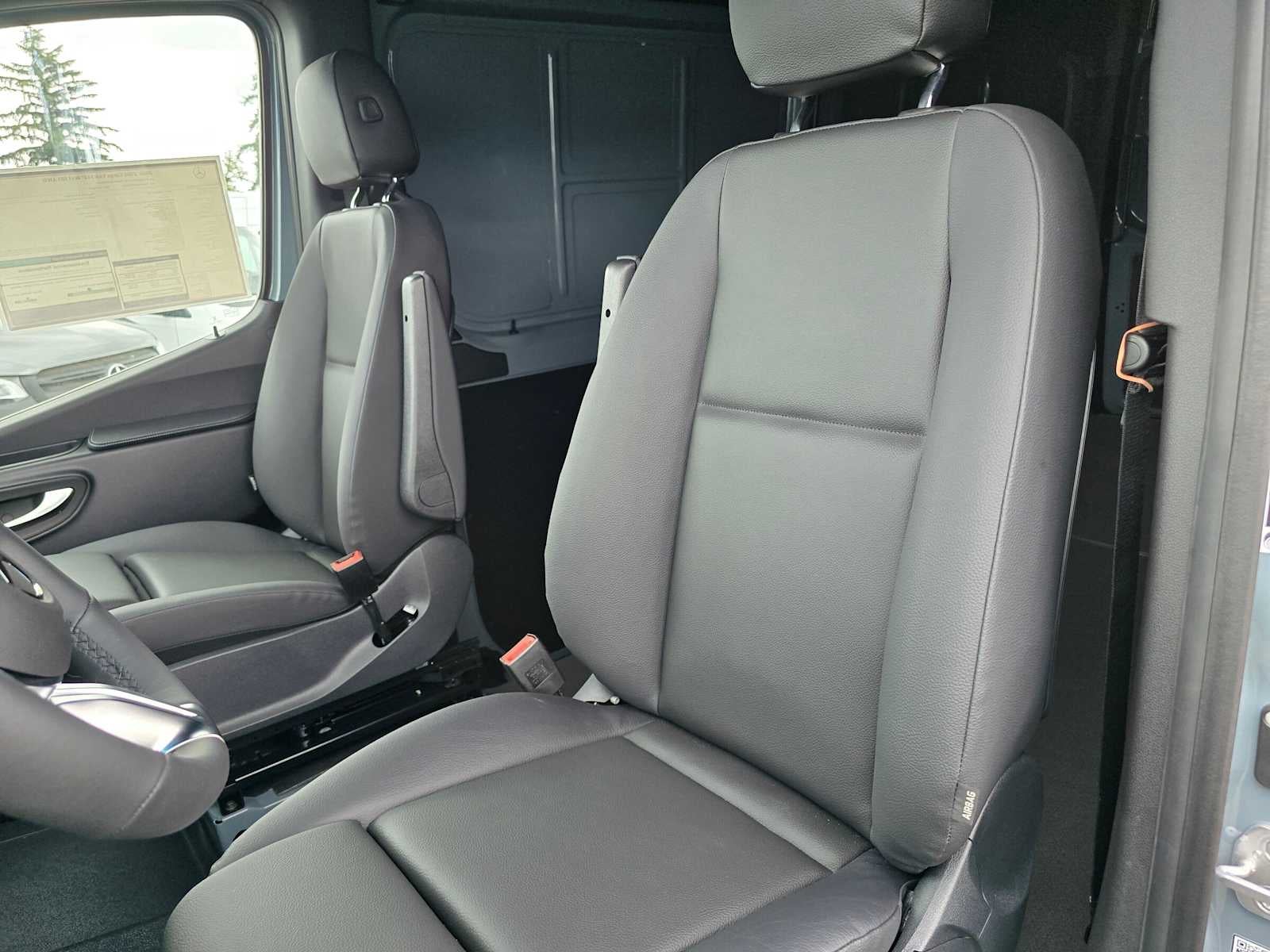 2026 Mercedes-Benz Sprinter 2500 Standard Roof I4 Diesel HO 144 AWD