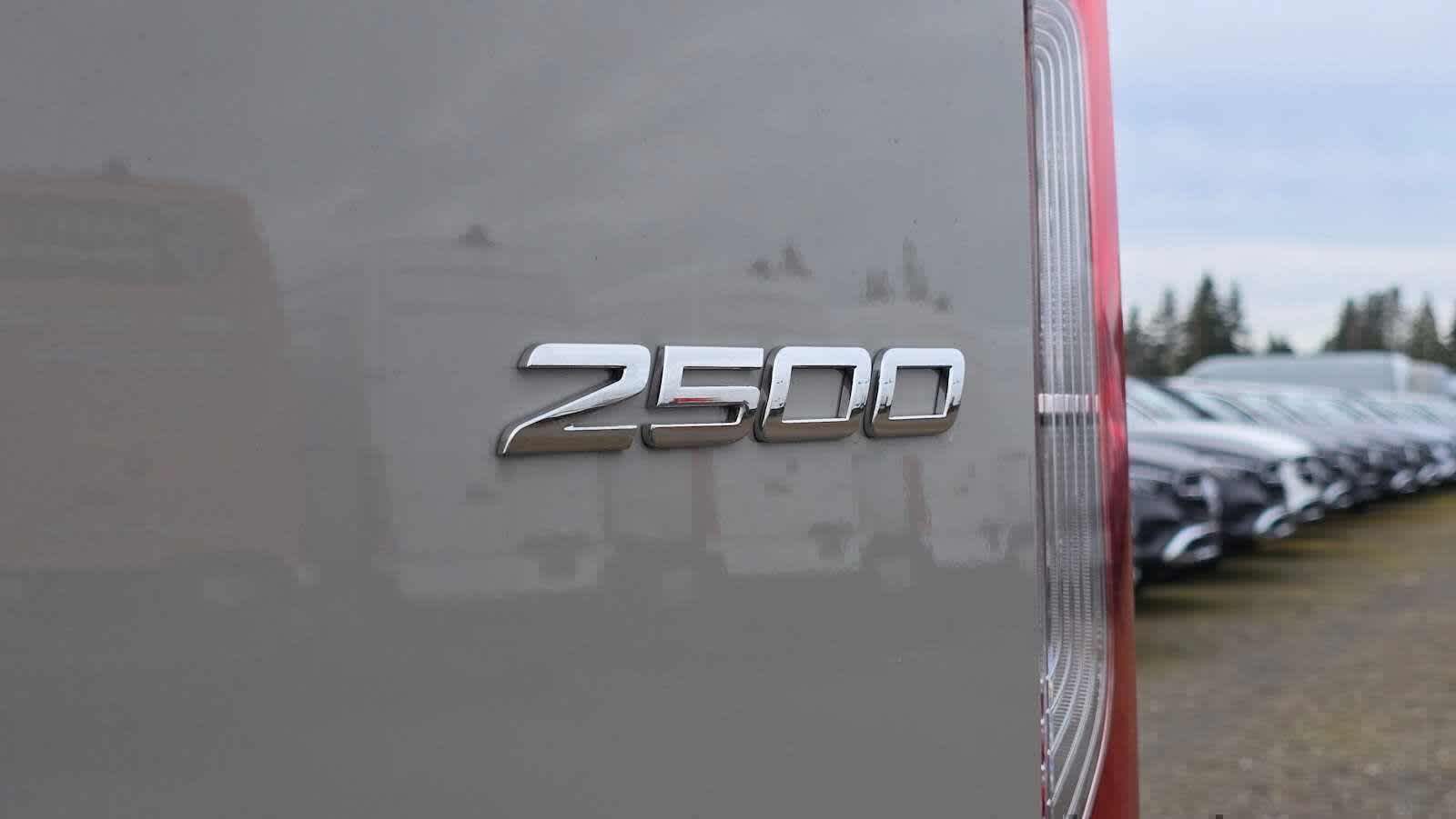 2026 Mercedes-Benz Sprinter 2500 Standard Roof I4 Diesel HO 144 AWD