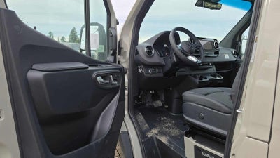 2026 Mercedes-Benz Sprinter 2500 Standard Roof I4 Diesel HO 144 AWD