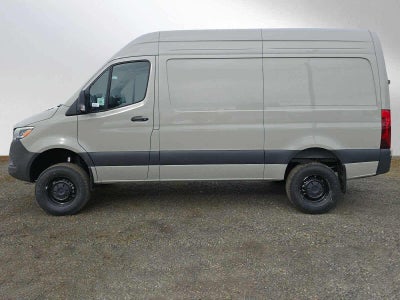 2026 Mercedes-Benz Sprinter 2500 Standard Roof I4 Diesel HO 144 AWD