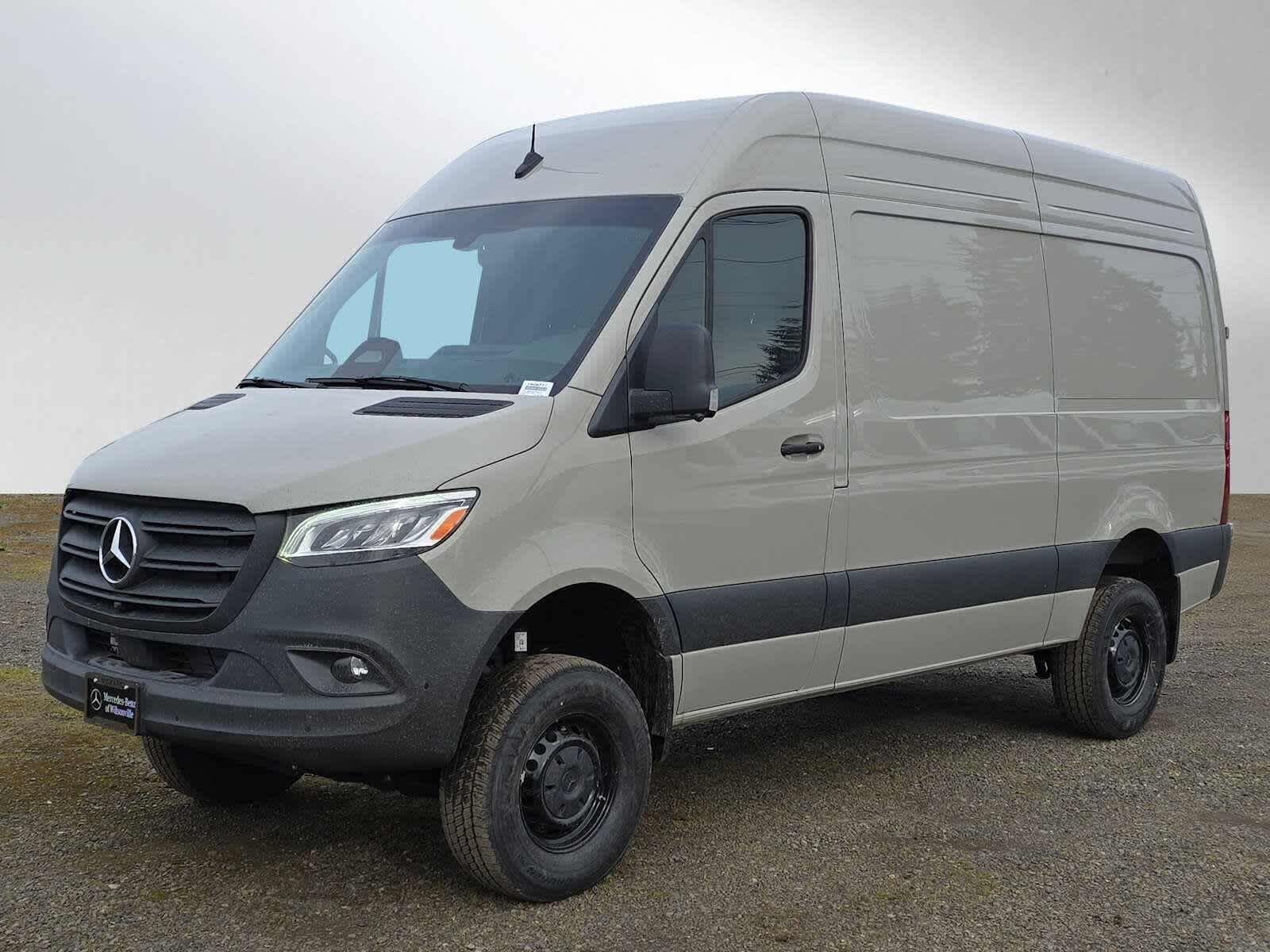 2026 Mercedes-Benz Sprinter 2500 Standard Roof I4 Diesel HO 144 AWD