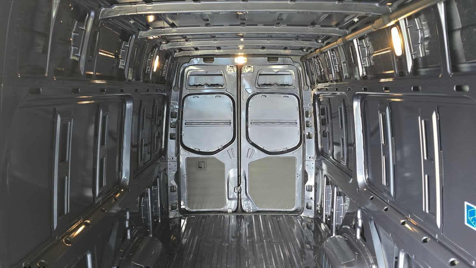 2026 Mercedes-Benz Sprinter 2500 High Roof I4 Diesel HO 170 AWD