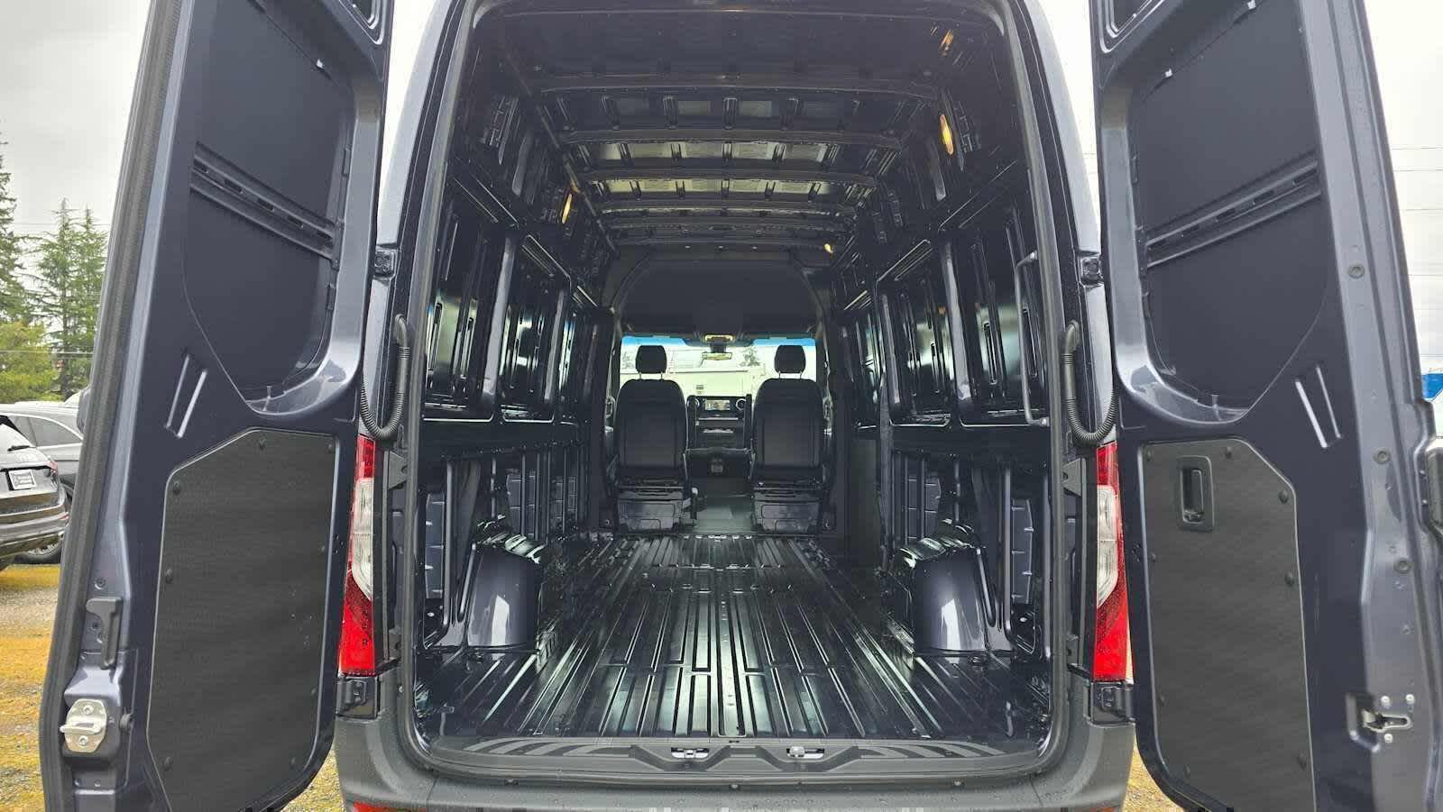 2026 Mercedes-Benz Sprinter 2500 High Roof I4 Diesel HO 170 AWD