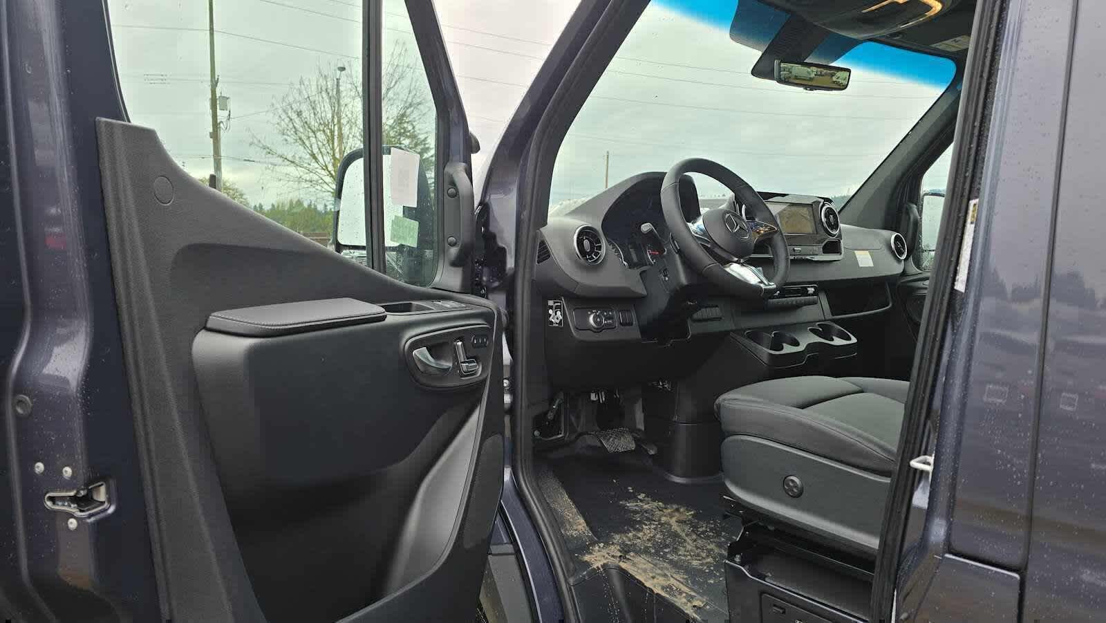 2026 Mercedes-Benz Sprinter 2500 High Roof I4 Diesel HO 170 AWD