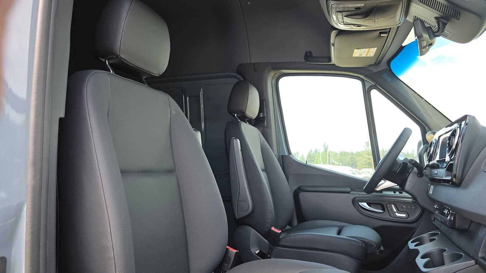 2026 Mercedes-Benz Sprinter 2500 High Roof I4 Diesel HO 170 AWD