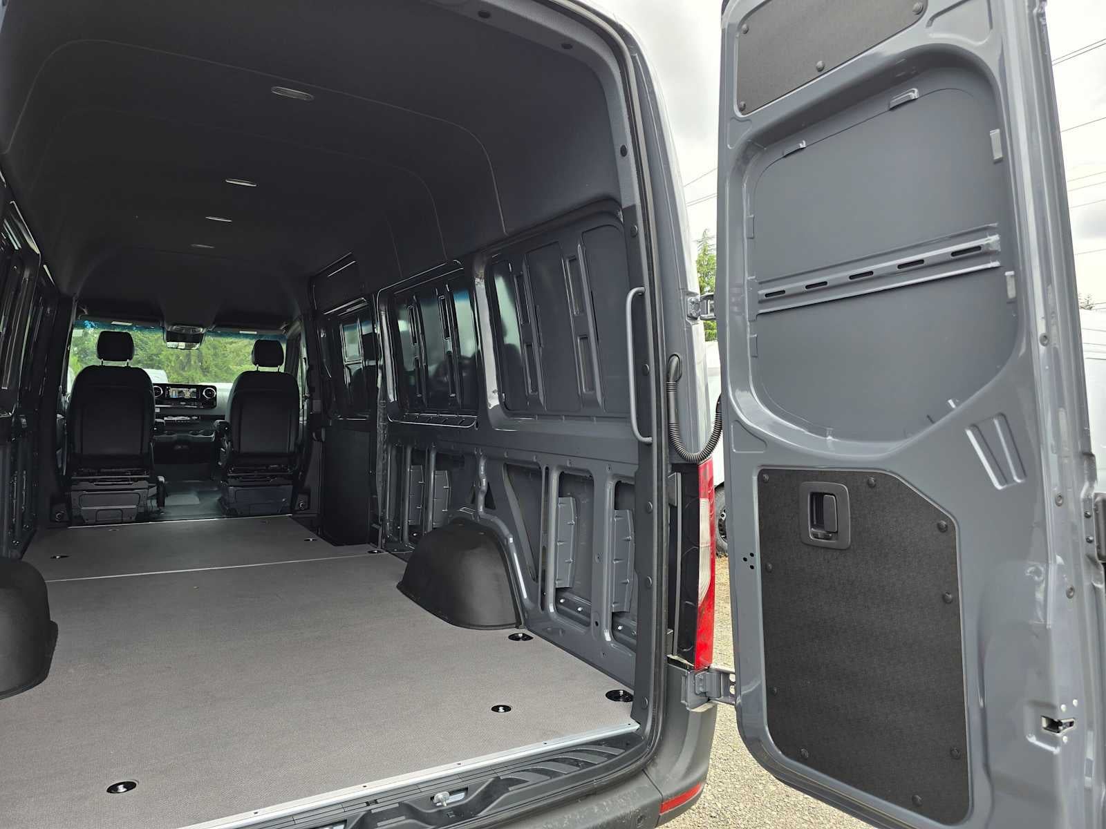 2026 Mercedes-Benz Sprinter 2500 High Roof I4 Diesel HO 170 AWD