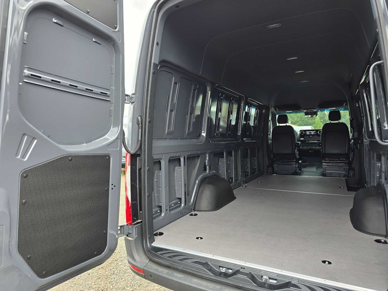 2026 Mercedes-Benz Sprinter 2500 High Roof I4 Diesel HO 170 AWD