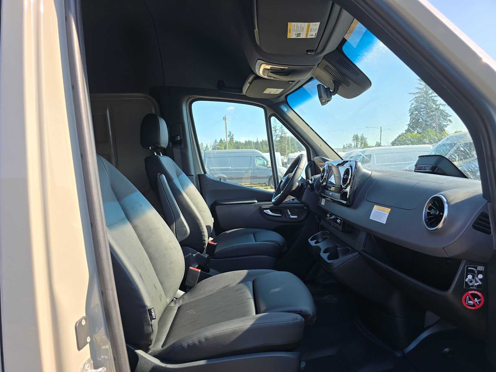 2026 Mercedes-Benz Sprinter 2500 High Roof I4 Diesel HO 170 AWD