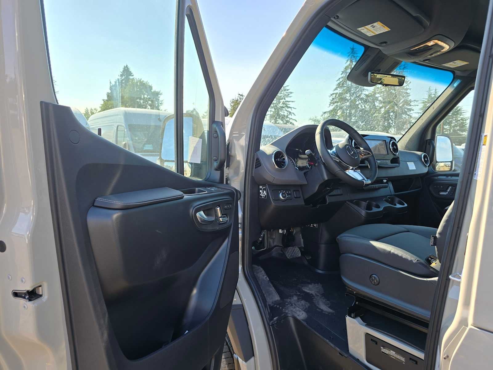 2026 Mercedes-Benz Sprinter 2500 High Roof I4 Diesel HO 170 AWD