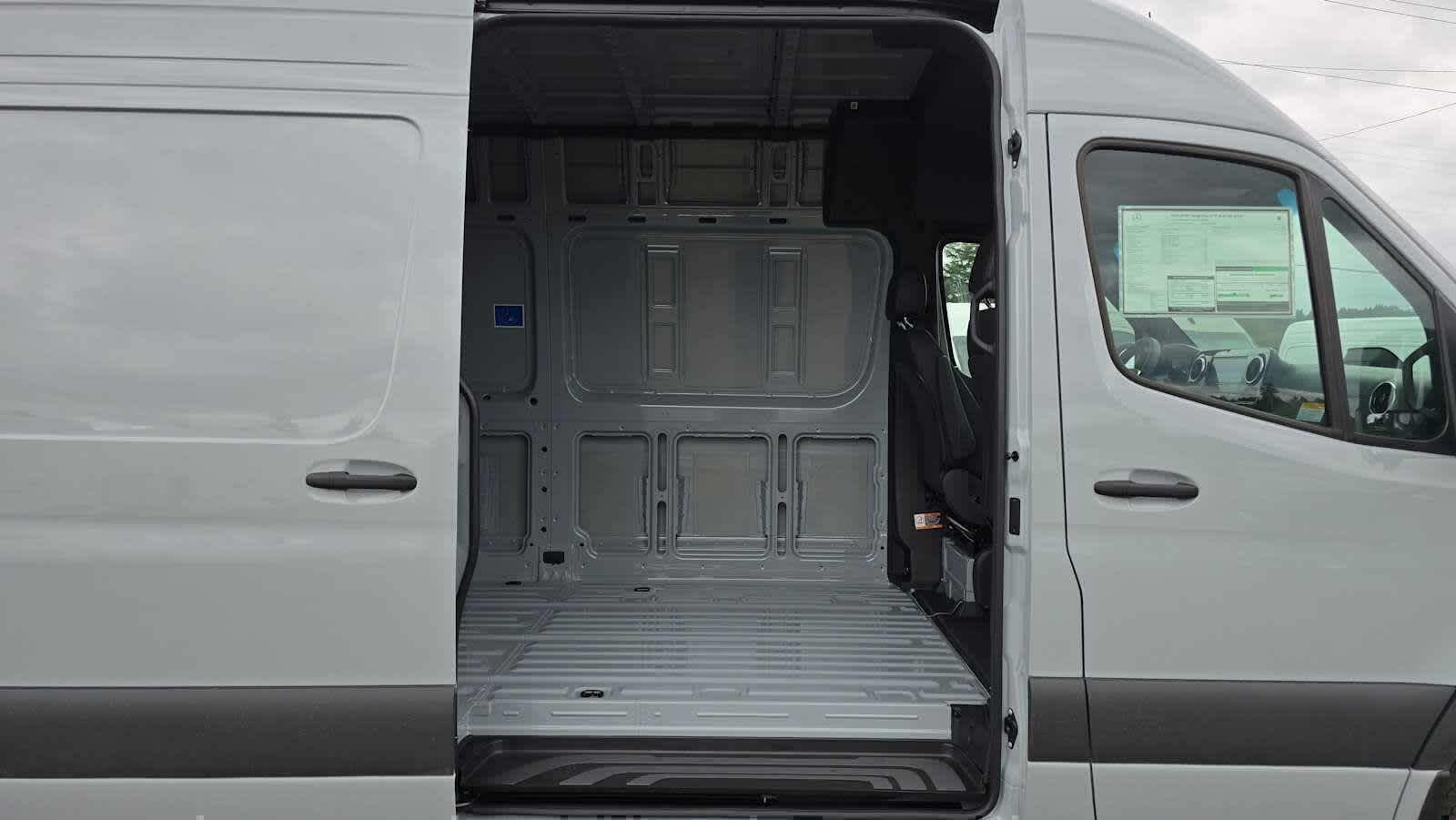 2026 Mercedes-Benz Sprinter 2500 High Roof I4 Diesel HO 170 AWD