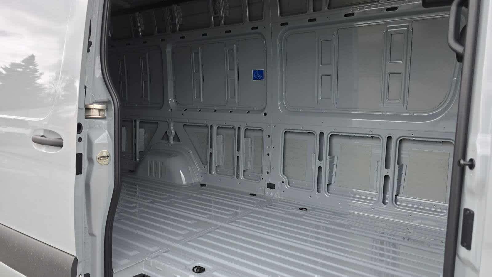 2026 Mercedes-Benz Sprinter 2500 High Roof I4 Diesel HO 170 AWD